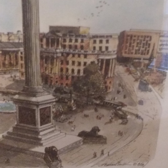 Print of Nelson's Column in Trafalgar Square - Picture 7 of 8